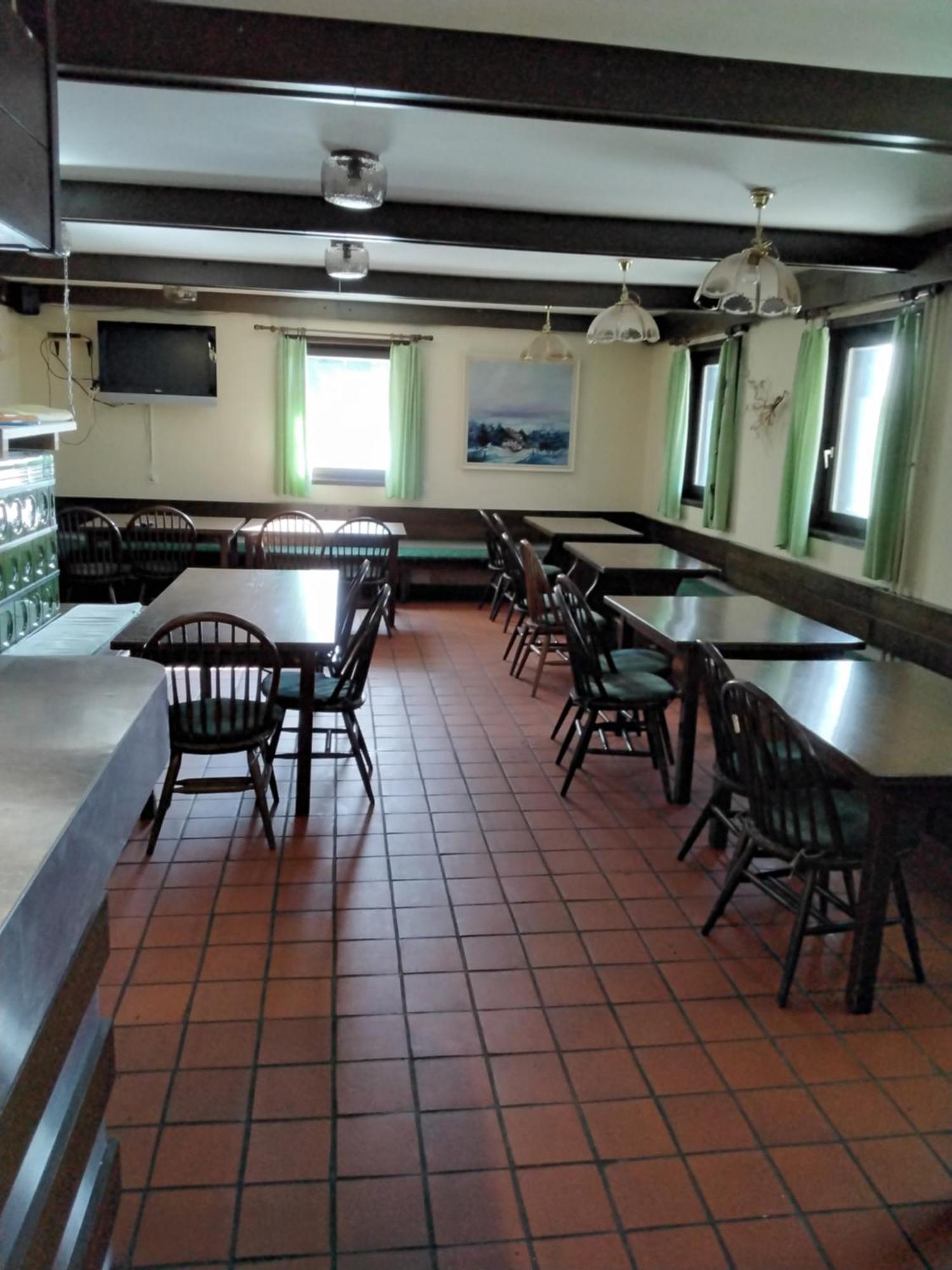 Accommodation And Restaurant Tia 戈雷尼斯卡地区采尔克列 外观 照片